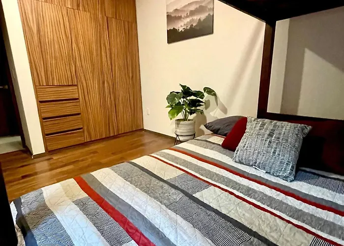 Precioso, Planta Baja Con Terraza En La Del Valle Apartamento