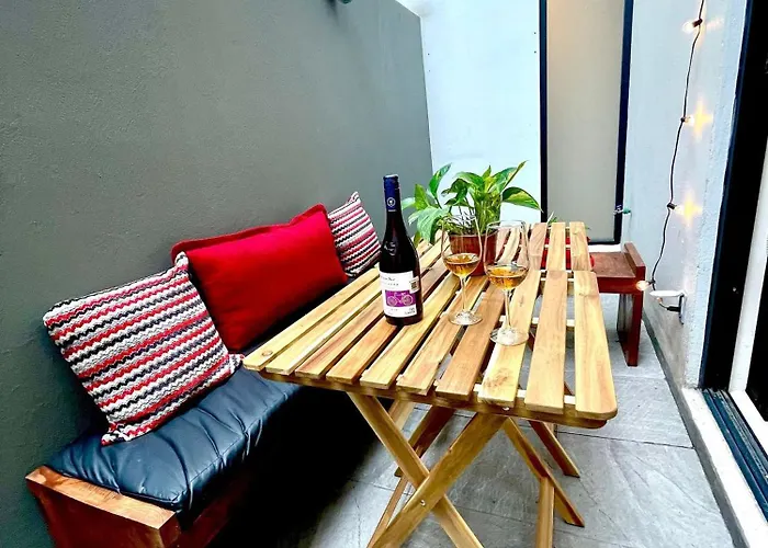 Precioso, Planta Baja Con Terraza En La Del Valle *