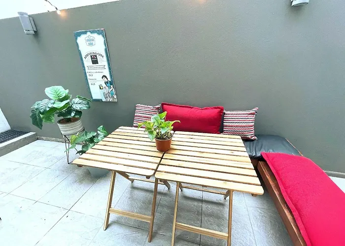 Precioso, Planta Baja Con Terraza En La Del Valle